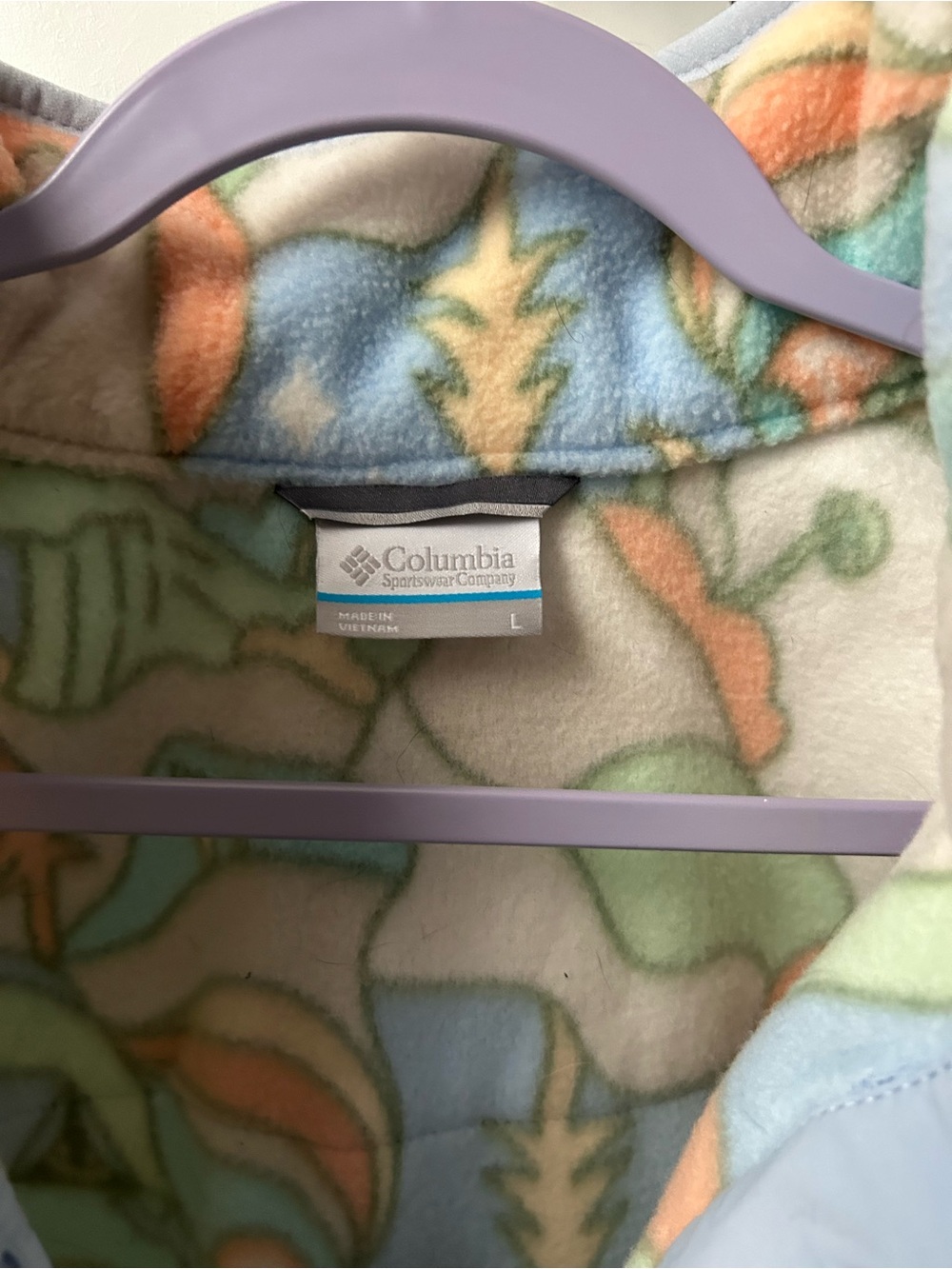 Columbia Fleece- Never Worn - Picture 3 of 4